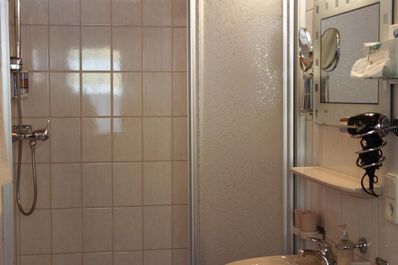 Birkenheim Widmann Hotel แลงเงนเฟลด์ ภายนอก รูปภาพ