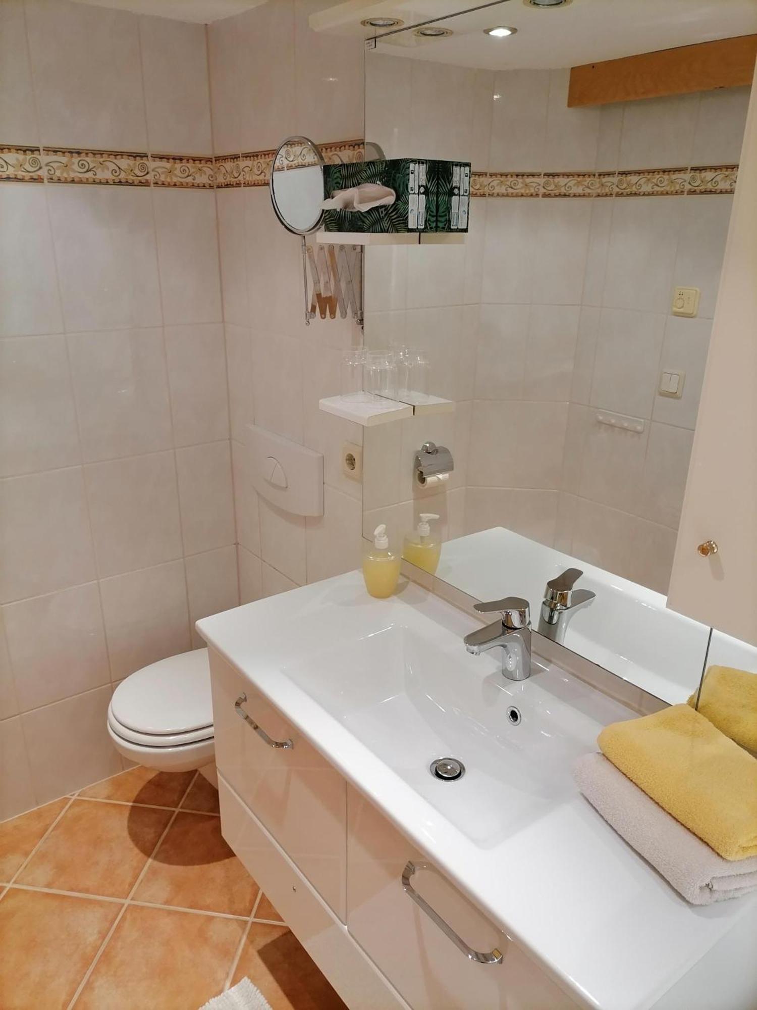Birkenheim Widmann Hotel แลงเงนเฟลด์ ห้อง รูปภาพ