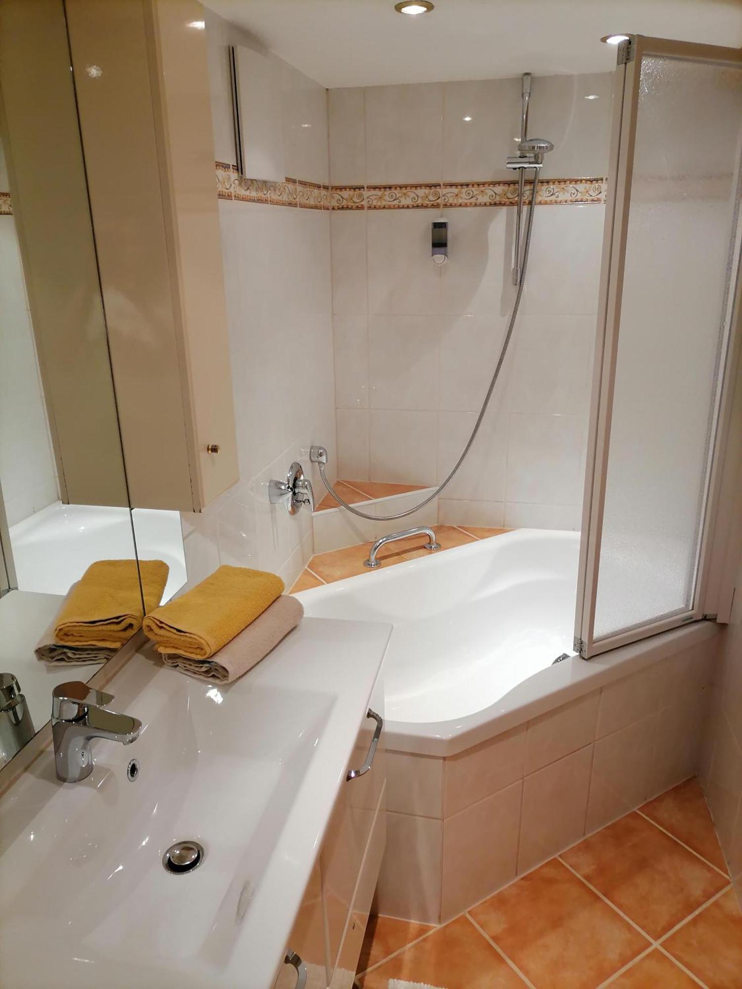 Birkenheim Widmann Hotel แลงเงนเฟลด์ ห้อง รูปภาพ